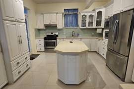 RH-170 2-Bed 1-Bath Apartment, Hawks Nest