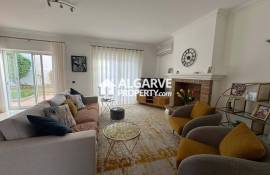 Charming 3 bedroom villa in a closed resort next to the centre of Almancil, Algarve Charming 3 bedroom villa in a closed resort next to the centre of Almancil, Algarve