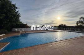 Charming 3 bedroom villa in a closed resort next to the centre of Almancil, Algarve Charming 3 bedroom villa in a closed resort next to the centre of Almancil, Algarve