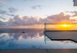 Dream 3-Bedroom Villa in Arco da Calheta: A Luxury Oasis with Stunning Sea Views Dream 3-Bedroom Villa in Arco da Calheta: A Luxury Oasis with Stunning Sea Views