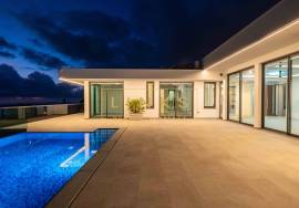 Dream 3-Bedroom Villa in Arco da Calheta: A Luxury Oasis with Stunning Sea Views Dream 3-Bedroom Villa in Arco da Calheta: A Luxury Oasis with Stunning Sea Views