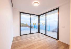 Dream 3-Bedroom Villa in Arco da Calheta: A Luxury Oasis with Stunning Sea Views Dream 3-Bedroom Villa in Arco da Calheta: A Luxury Oasis with Stunning Sea Views