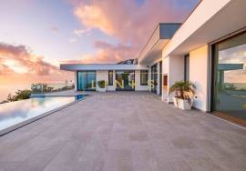 Dream 3-Bedroom Villa in Arco da Calheta: A Luxury Oasis with Stunning Sea Views Dream 3-Bedroom Villa in Arco da Calheta: A Luxury Oasis with Stunning Sea Views