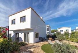 Carvoeiro - 3-Bedroom high-quality villa in a gated garden community