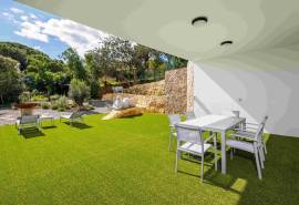 Carvoeiro - 5-Bedroom high-quality villa in a gated garden community