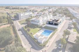 Tavira – 2-bedroom modern top-floor apartment with large terraces, pool and garage