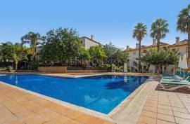 Tavira – Stylish 1 bedroom studio with sea view, pools and tennis court