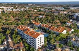 Tavira – Stylish 1 bedroom studio with sea view, pools and tennis court