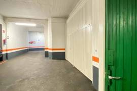 Gated garage plot with mezzanine and washbasin – 38 m² + additional 16 m²