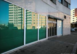 Nice crazy prepared for bakery for rent