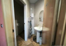 Nice crazy prepared for bakery for rent