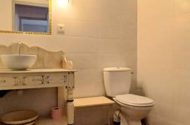 Charming Winegrowers House With 4 Bedrooms Plus Studio, Large Garage And Spacious Terrace With Views