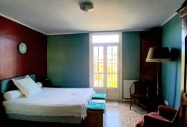 Charming Winegrowers House With 4 Bedrooms Plus Studio, Large Garage And Spacious Terrace With Views