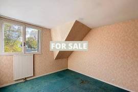 Town House with Neat Garden