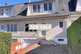 Town House with Neat Garden