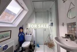 Fully Renovated Town House in Coastal Resort