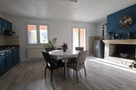 Detached Country Villa with Pool and Open Views