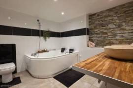 Detached Country Villa with Pool and Open Views