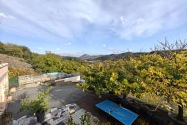 Detached Country Villa with Pool and Open Views