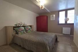 Detached Country Villa with Pool and Open Views