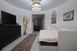 Detached Country Villa with Pool and Open Views