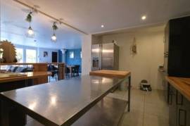 Detached Country Villa with Pool and Open Views