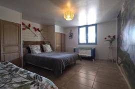 Detached Country Villa with Pool and Open Views