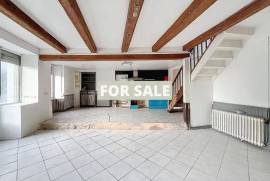 Detached Country House with Outbuilding