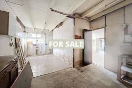 Detached Country House with Outbuilding