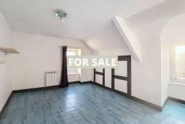 Detached Country House with Outbuilding