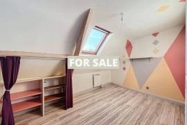 Detached Country House with Outbuilding