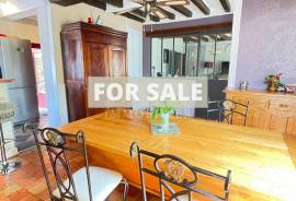 Authentic Period Property with Garden Authentic Period Property with Garden