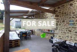 Lovely Country House with Outbuilding Lovely Country House with Outbuilding