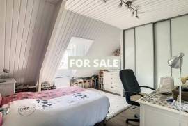 Detached House with Garden by the Coast