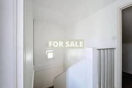 Detached House and Garden in Coastal Resort