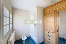 Detached House with Large Garden