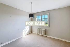 Detached House with Large Garden