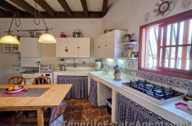 2 Bedrooms - House - Tenerife - For Sale