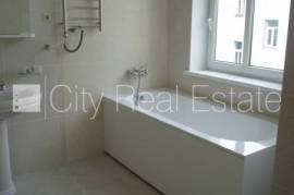 Apartment for rent in Riga, 200.10m2 Apartment for rent in Riga, 200.10m2