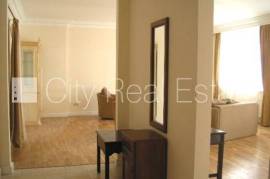 Apartment for rent in Riga, 200.10m2 Apartment for rent in Riga, 200.10m2