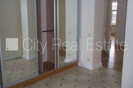 Apartment for rent in Riga, 200.10m2 Apartment for rent in Riga, 200.10m2