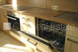 Apartment for rent in Riga, 200.10m2 Apartment for rent in Riga, 200.10m2