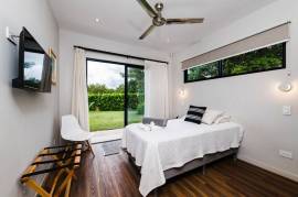 Casa Feliz: Tropical Oasis in La Josefina