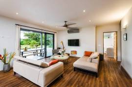 Casa Feliz: Tropical Oasis in La Josefina