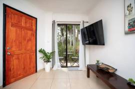 Balcones del Pacifico #10: Charming 2-Bedroom Condo Just Steps from Tamarindo Beach