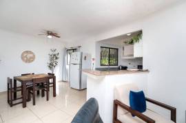 Balcones del Pacifico #10: Charming 2-Bedroom Condo Just Steps from Tamarindo Beach