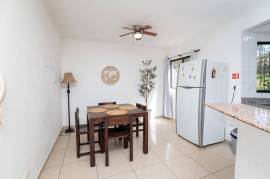 Balcones del Pacifico #10: Charming 2-Bedroom Condo Just Steps from Tamarindo Beach