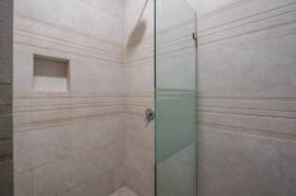 Portofino A1: Tropical 2-Bedroom Condo Just 200m from Tamarindo Beach