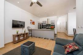 Portofino A1: Tropical 2-Bedroom Condo Just 200m from Tamarindo Beach