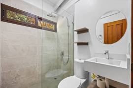 Casa Mango: Charming 3-Bed Surf Home on a Large Lot Just Minutes from Playa Grande